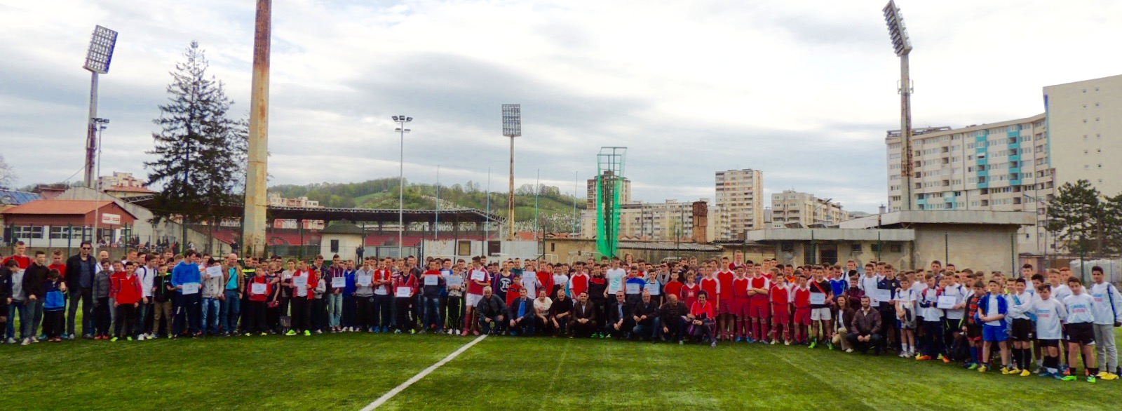 U organizaciji Sportskog saveza Grada Tuzle počelo prvenstvo osnovnih škola u nogometu