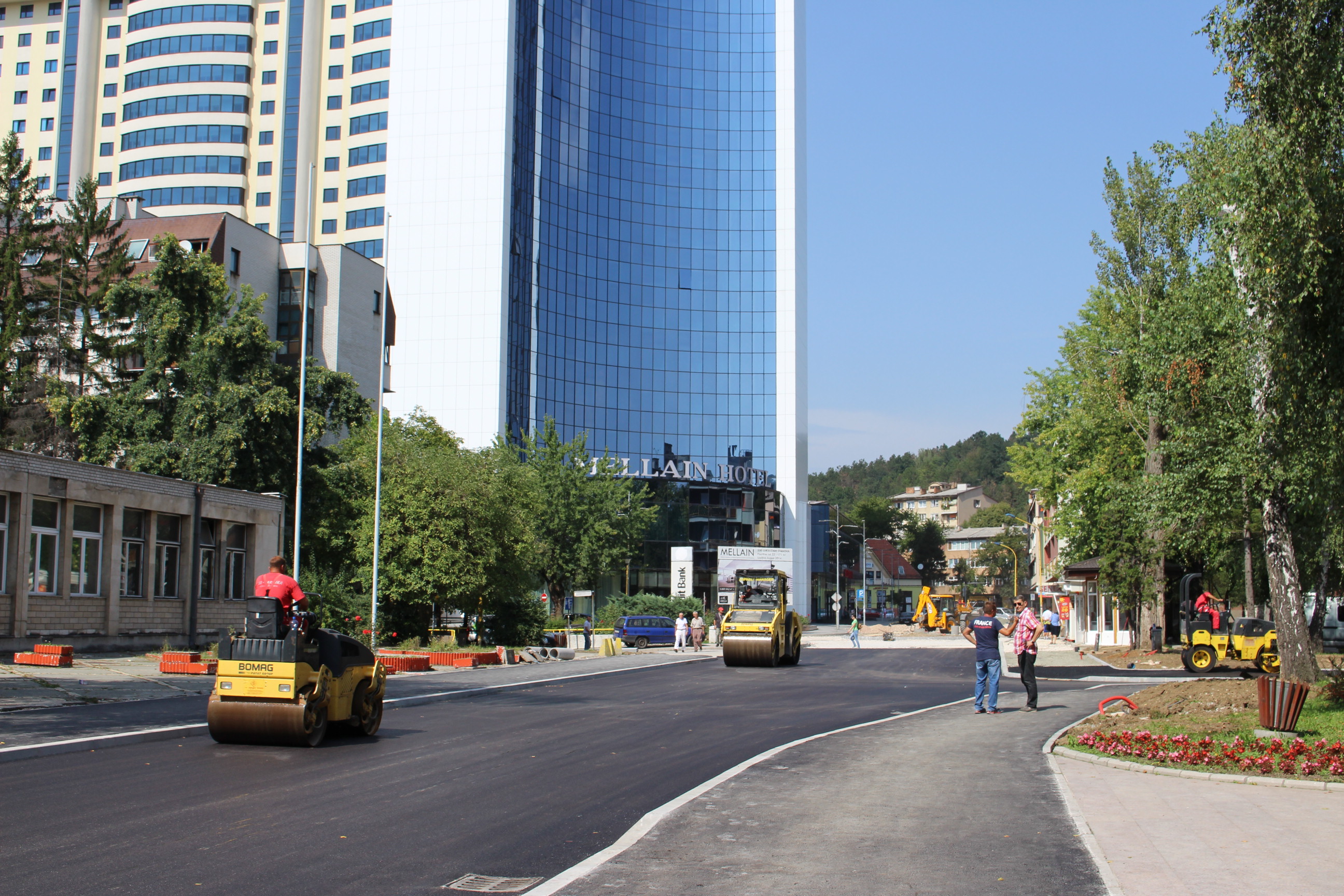 U toku asfaltiranje dijela ulice ZAVNOBIH-a
