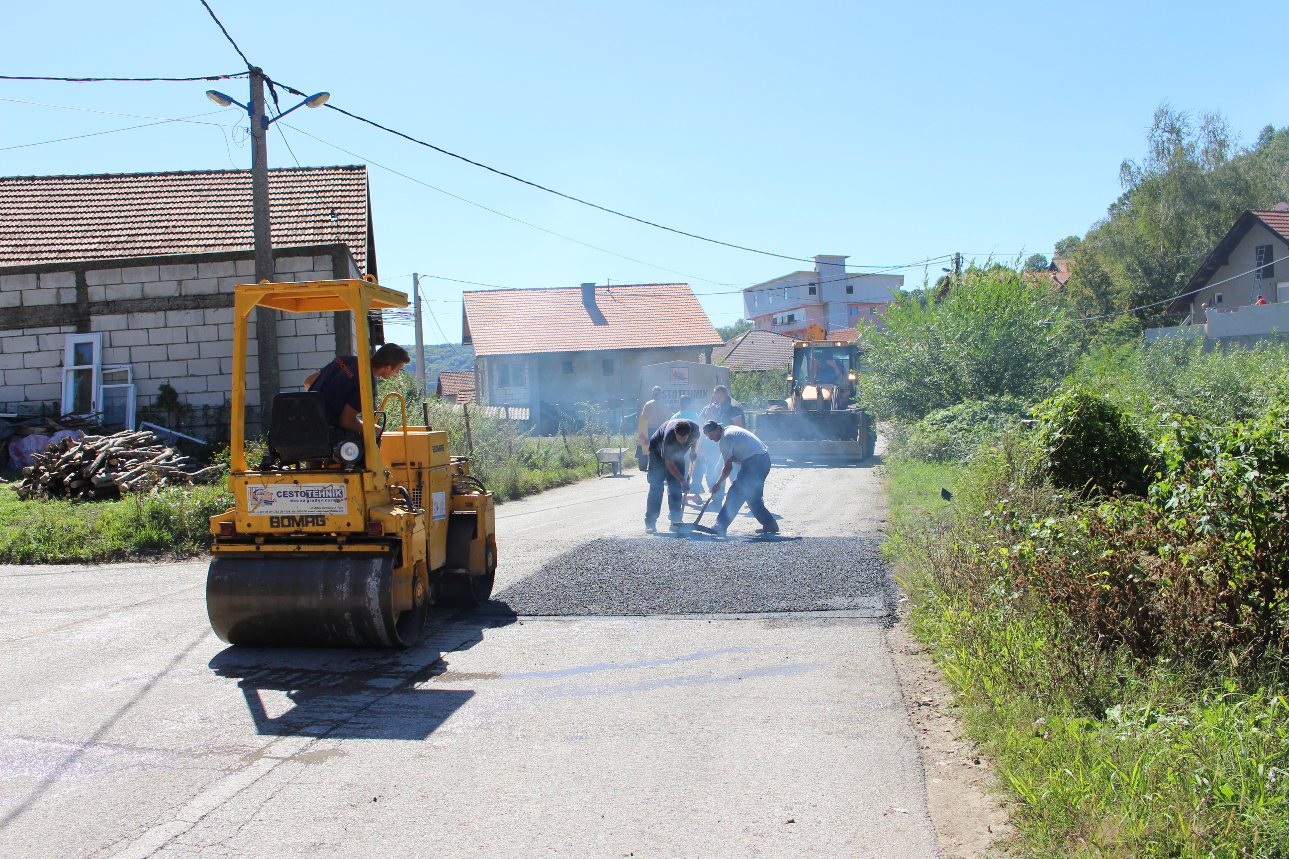 Radovi na sanaciji saobraćajnice u mjesnoj zajednici Solana