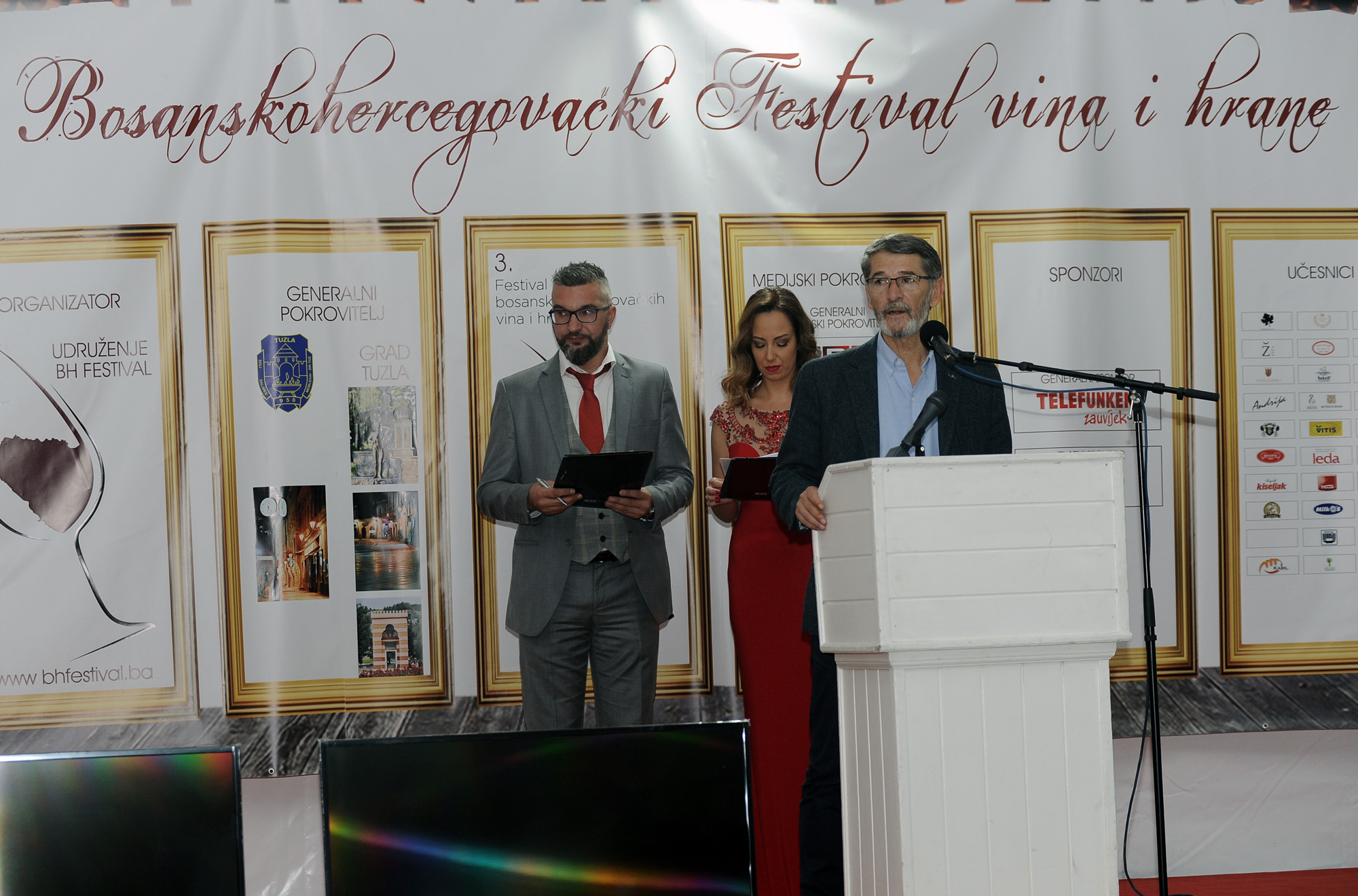 U Tuzli otvoren Treći bosanskohercegovački festival vina i hrane