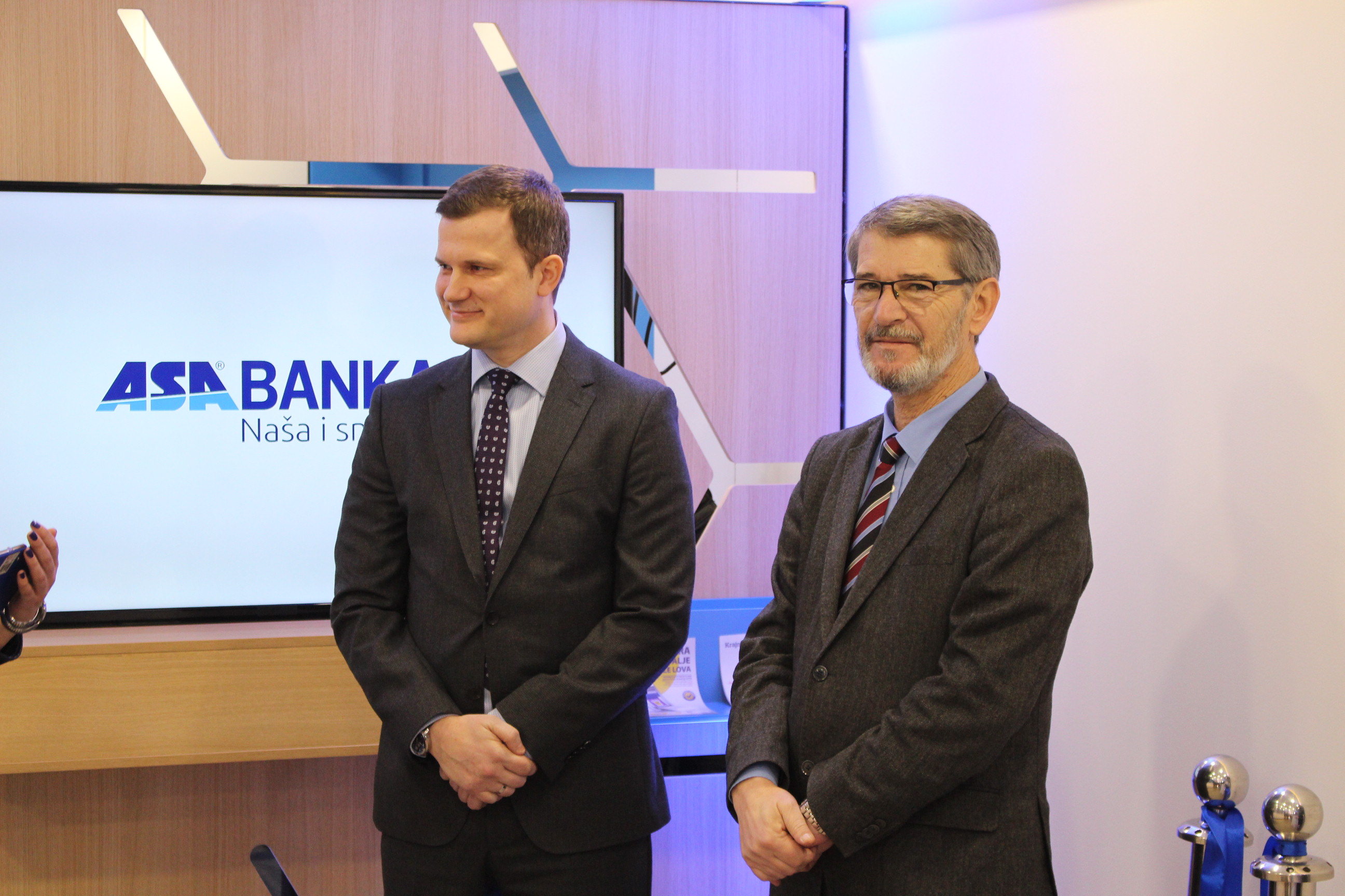 (foto) Otvorena nova poslovnica prve domaće banke u Tuzli