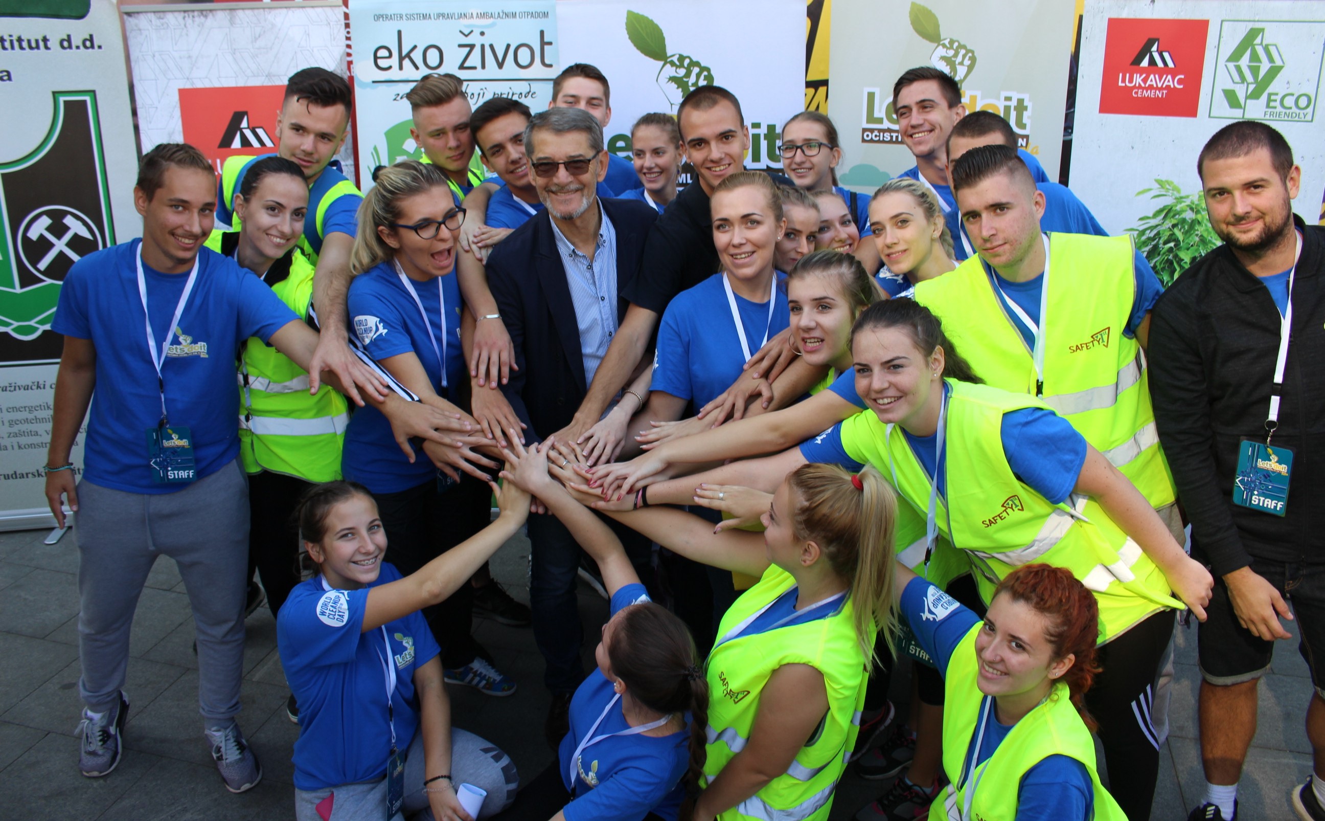 (video+foto) Počela najmasovnija volonterska akcija u Gradu Tuzla-World Cleanup Day