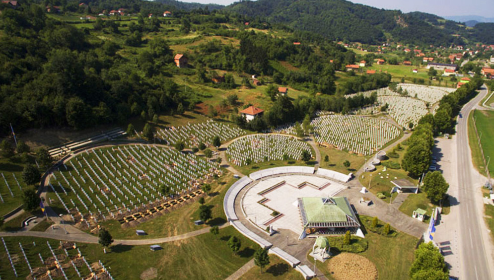 Grad Tuzla potpisnik Memoranduma za podršku Memorijalnom centru Srebrenica-Potočari