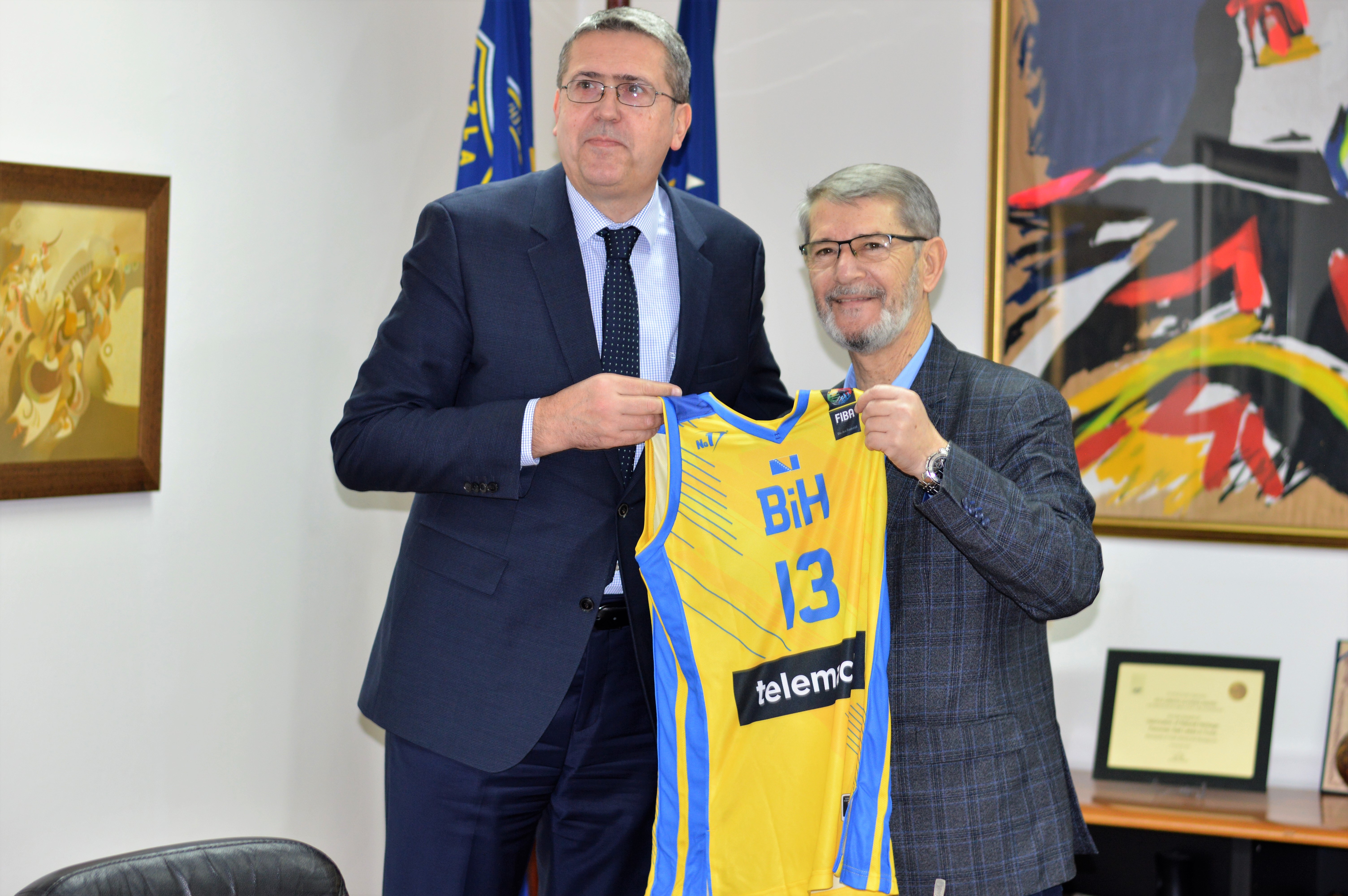 Gradonačelnik Tuzle Jasmin Imamović susreo se sa Samirom Avdićem, direktorom košarkaške reprezentacije BiH