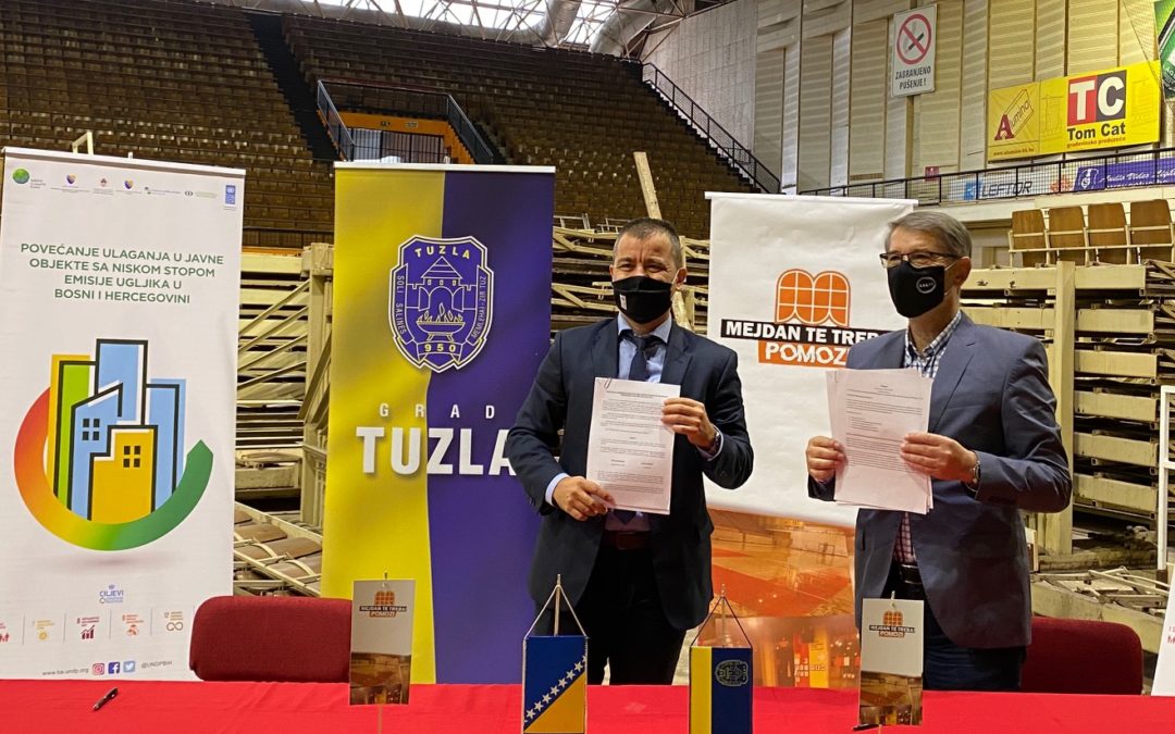 Gradonačelnik Tuzle i zamjenik rezidentne predstavnice UNDP u BiH potpisali Sporazum o finansiranju projekta, u okviru kojeg će biti finansirana obnova objekta SKPC Mejdan