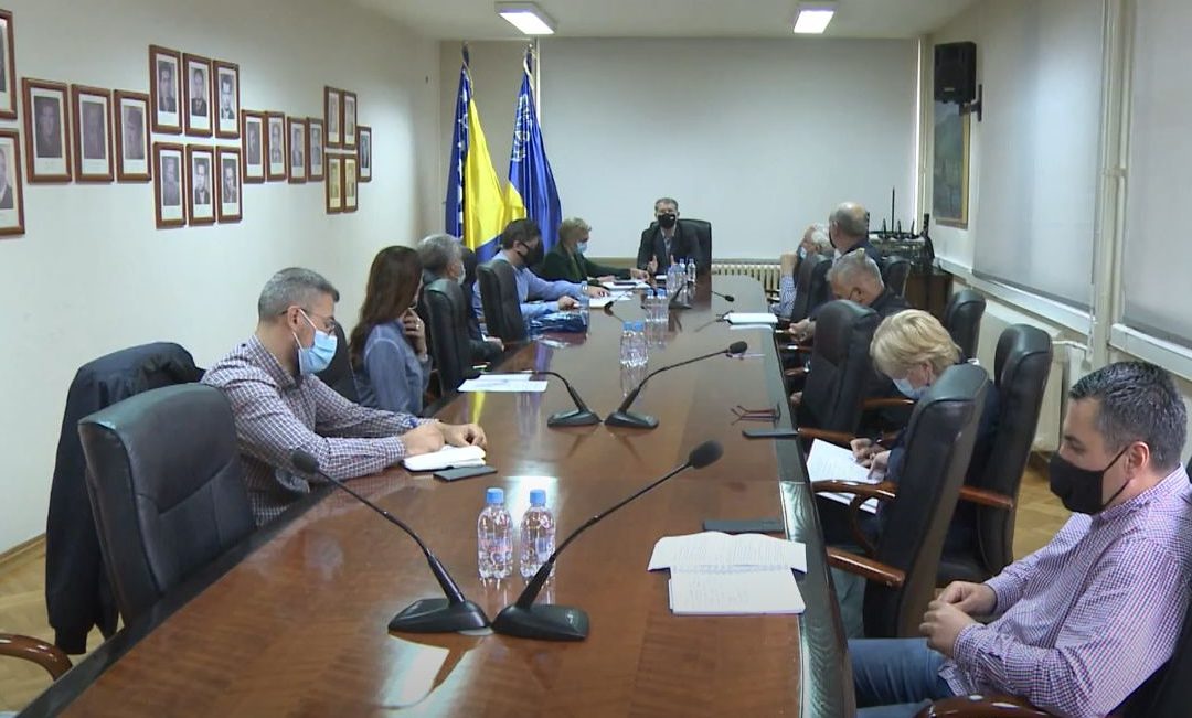 VIDEO: Sastanak Organizacionog odbora za komemorativno obilježavanje 25. maja 1995. godine