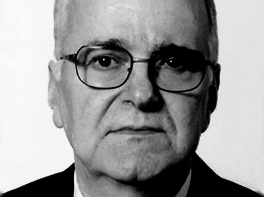U Tuzli, u 78. godini života, preminuo prof.dr. Sead Avdić