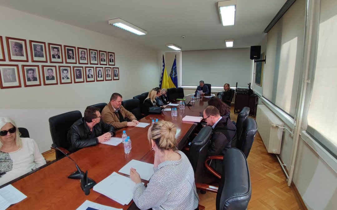 Potpisivanje ugovora o dodjeli sredstava sa predstavnicima 11 neprofitnih organizacija čije članstvo čine osobe sa invaliditetom te roditelji djece koja boluju od teških ili trajnjih oboljenja
