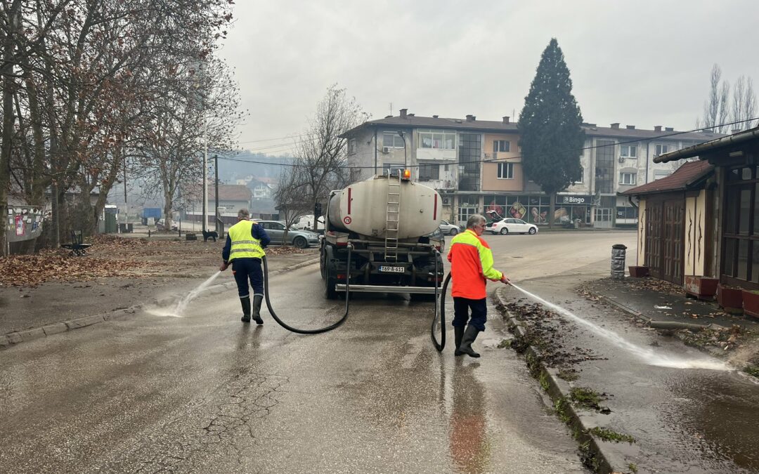 Radnici JKP “Komunalac” krenuli sa pranjem ulica u prigradskim naseljima