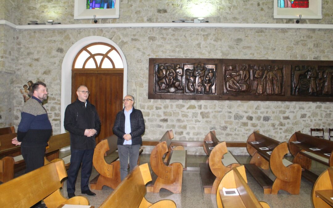 Razgovarano o prijedlozima uređenja javnih površina i pristupnih puteva u župi Breške