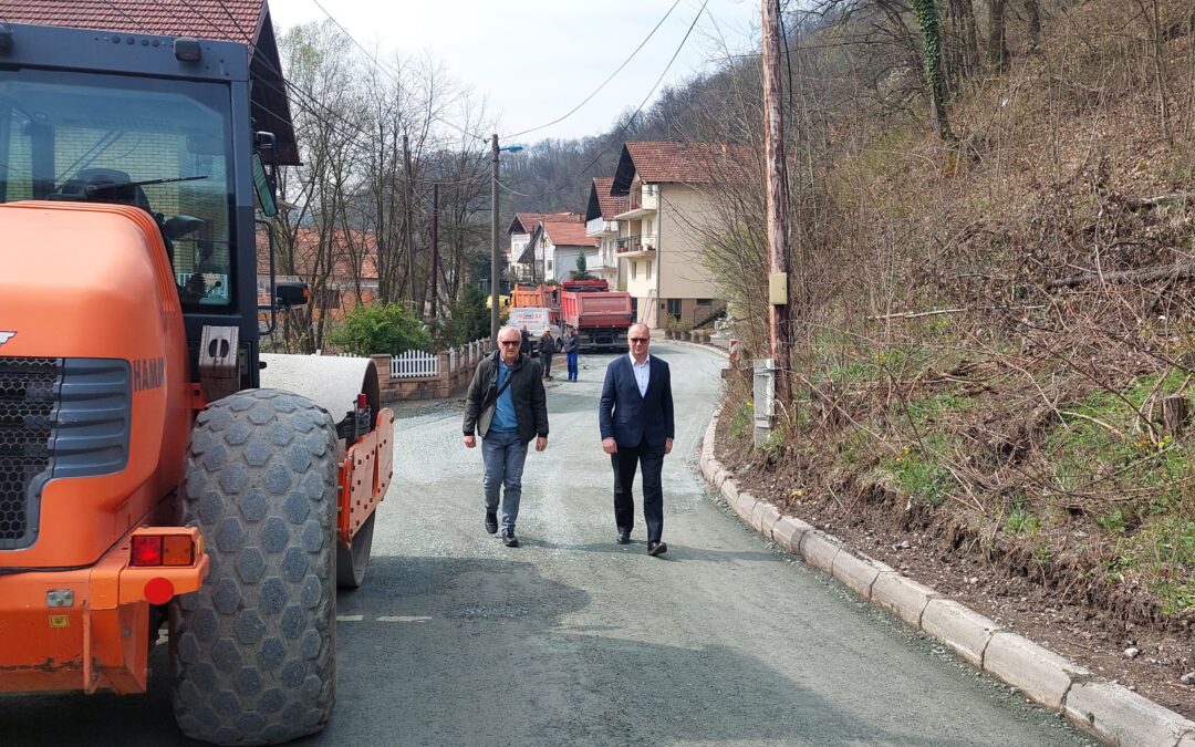 U naselju Grabovica izvode se radovi na sanaciji puta