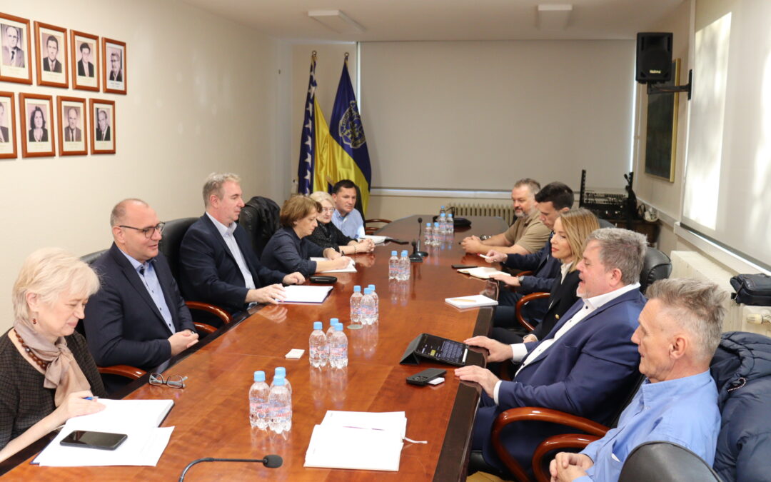 Gradonačelnici Tuzle i Lukavca razgovarali o budućoj saradnji dva grada