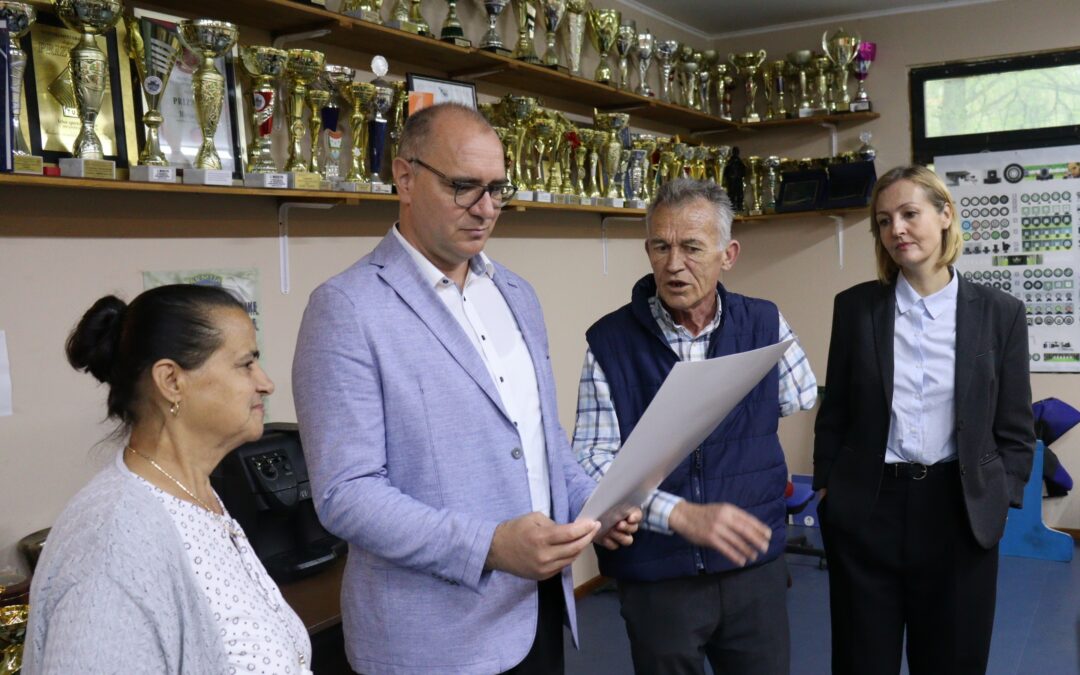 Gradonačelnik Lugavić u posjeti Streljačkom invalidskom klubu Tuzla