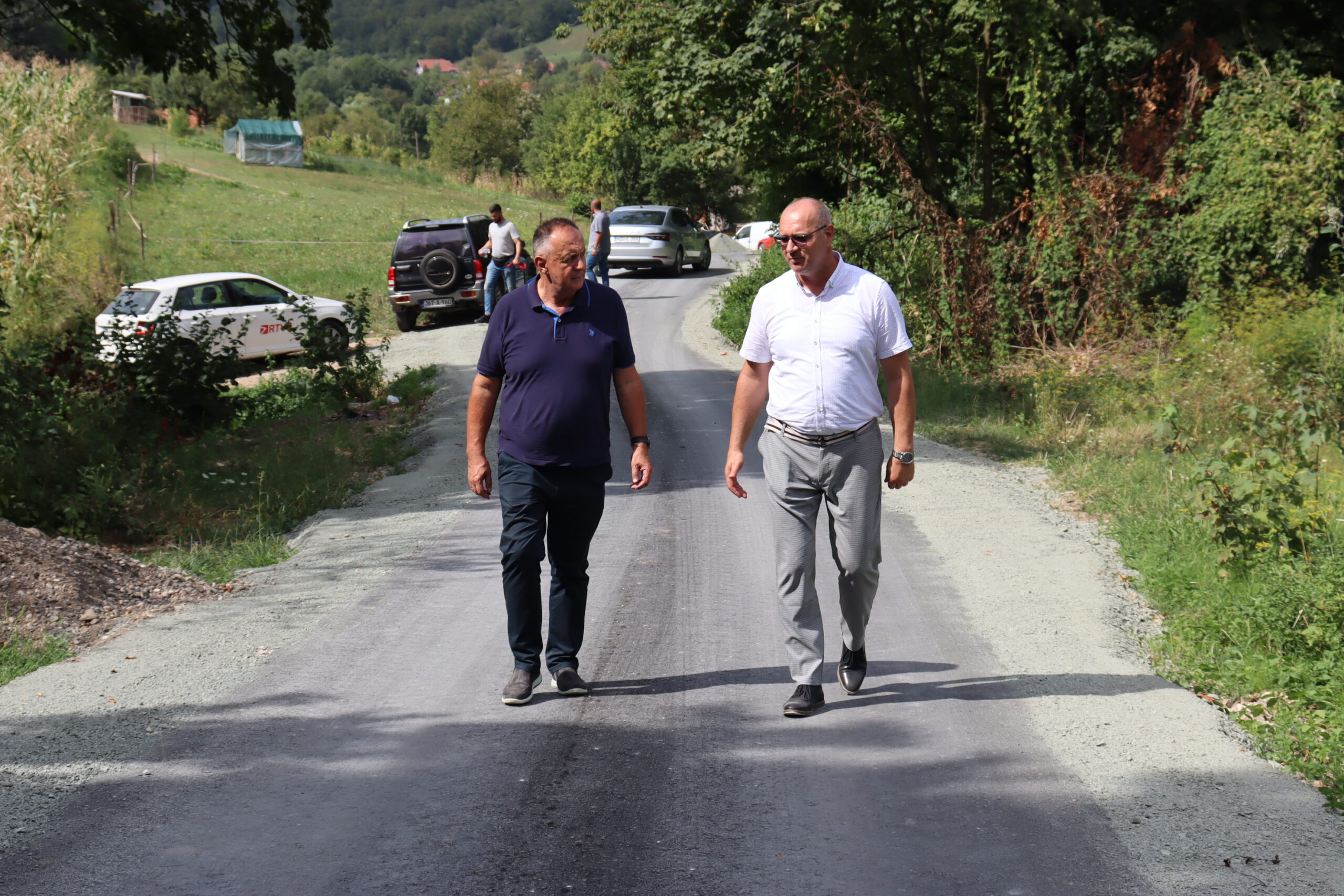 Gradonačelnik Lugavić obišao završene radove dionice puta u naselju Repuševac, MZ Donja Obodnica
