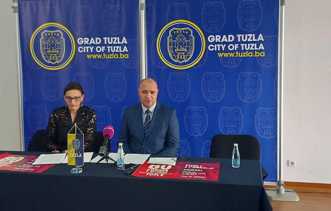 Tuzli s ljubavlju
