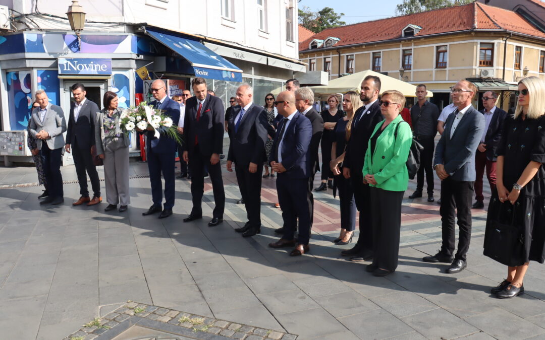 Delegacije prijateljskih gradova posjetile Tuzlu u čast 80 godina oslobođenja