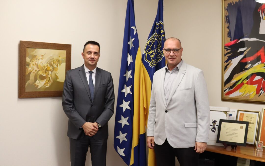 Federalni ministar Lakić sastao se sa gradonačelnikom  Lugavićem