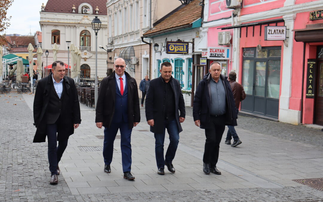 Gradonačelnik Lugavić sa saradnicima obišao lokacije koje su u pripremi za manifestaciju “Zima u Tuzli”