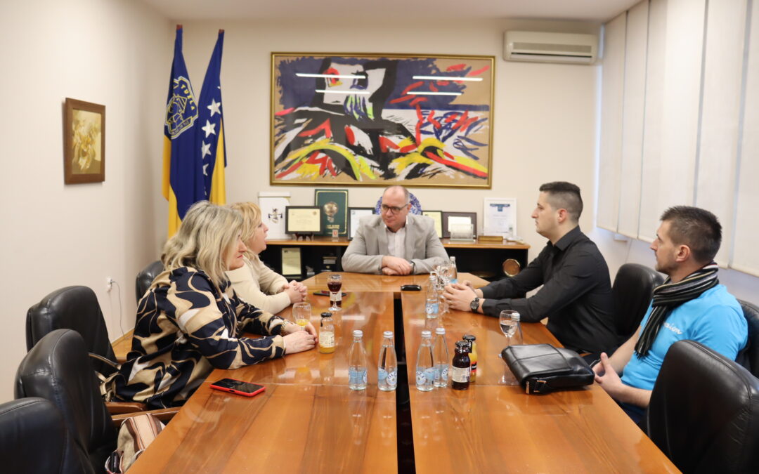 Gradonačelnik Lugavić primio predstavnike Asocijacije za kardiopulmonalnu reanimaciju Tuzle