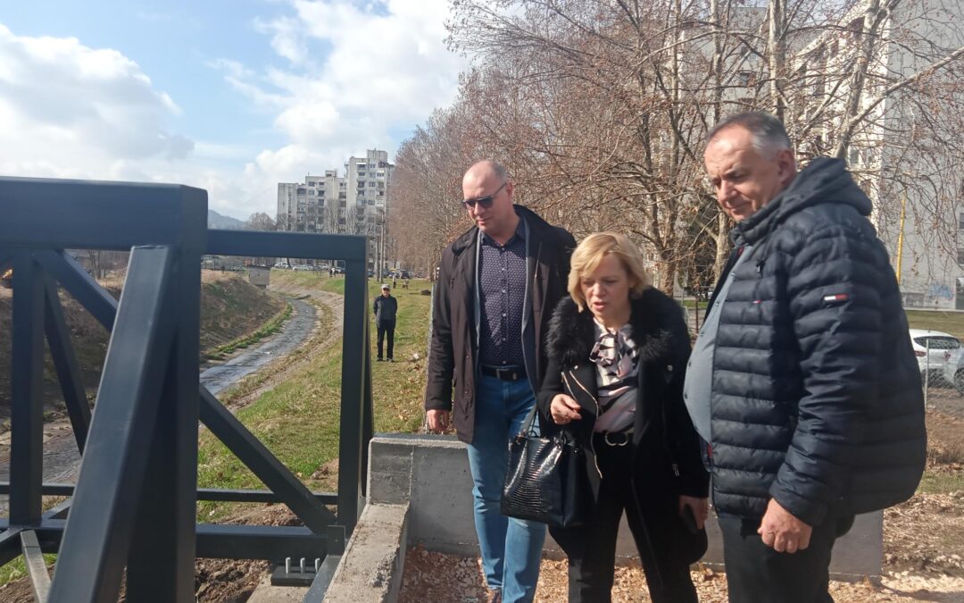 Izgradnja pješačkog mosta u Slavinovićima u završnoj fazi