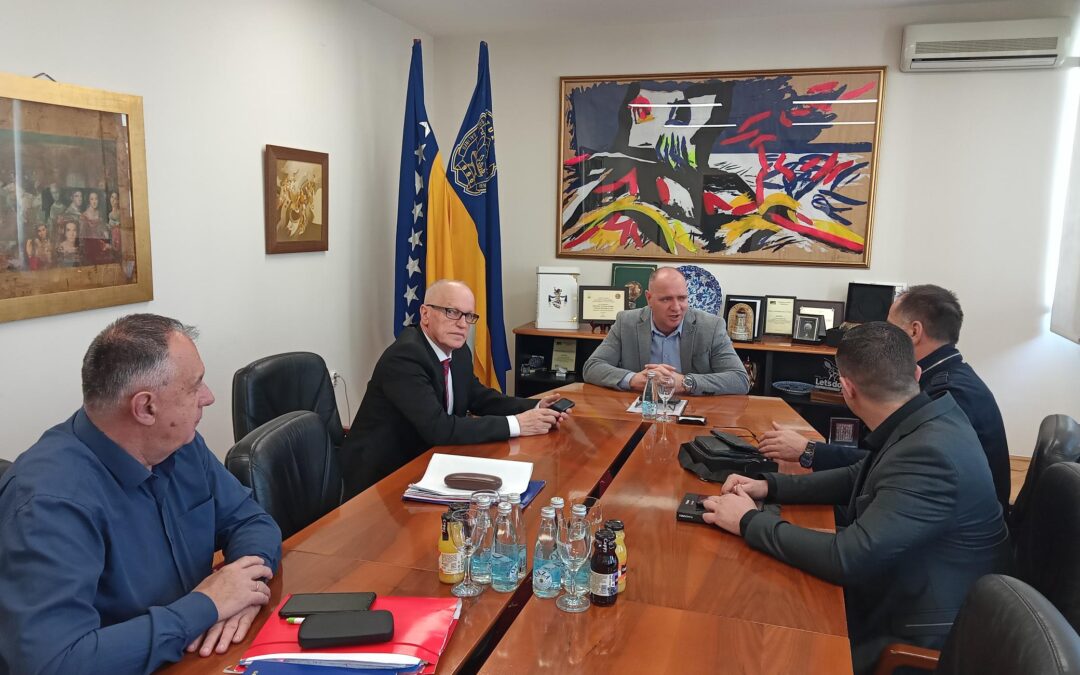 Gradonačelnik Tuzle razgovarao s predstavnicima MZ Šićki Brod o proširenju zone toplifikacije