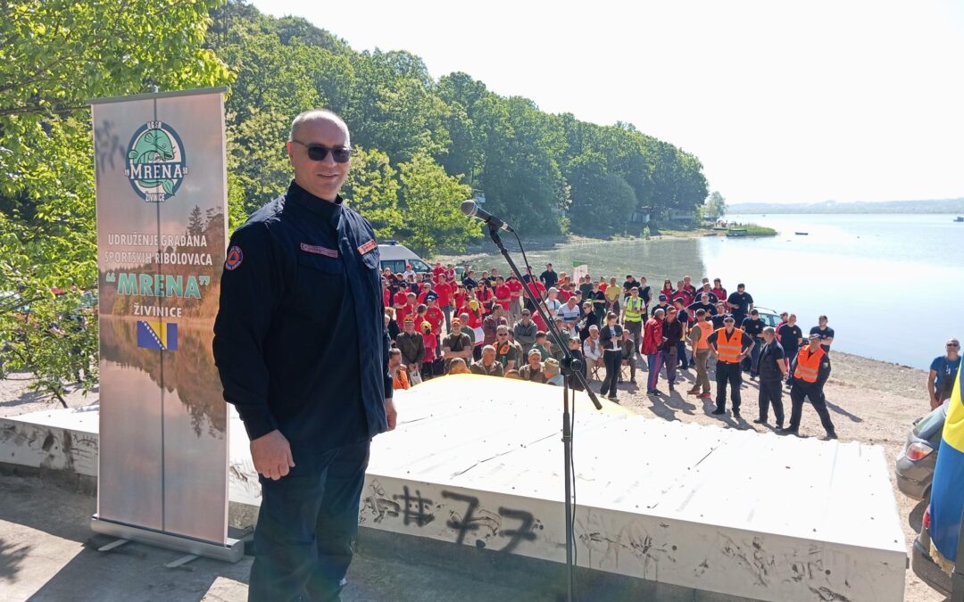 Uspješna proljetna akcija čišćenja obale jezera Modrac okupila više od 400 građana u naselju Kiseljak