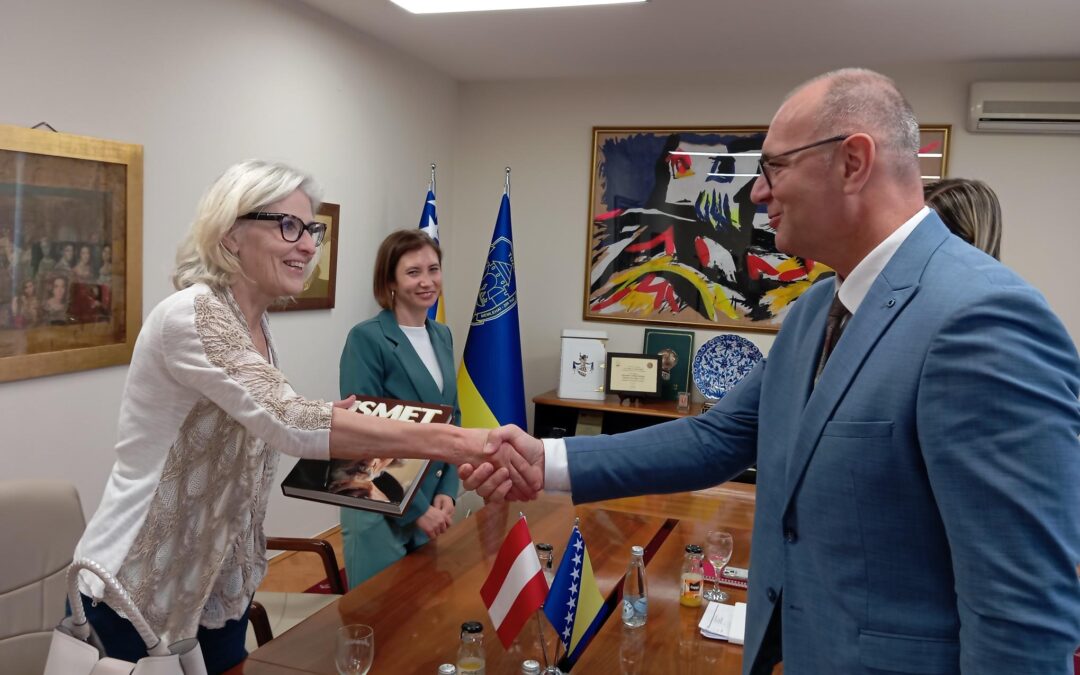 Ambasadorica Austrije, Nj. E. Ulrike Hartmann sastala se sa gradonačelnikom Tuzle, Zijadom Lugavićem