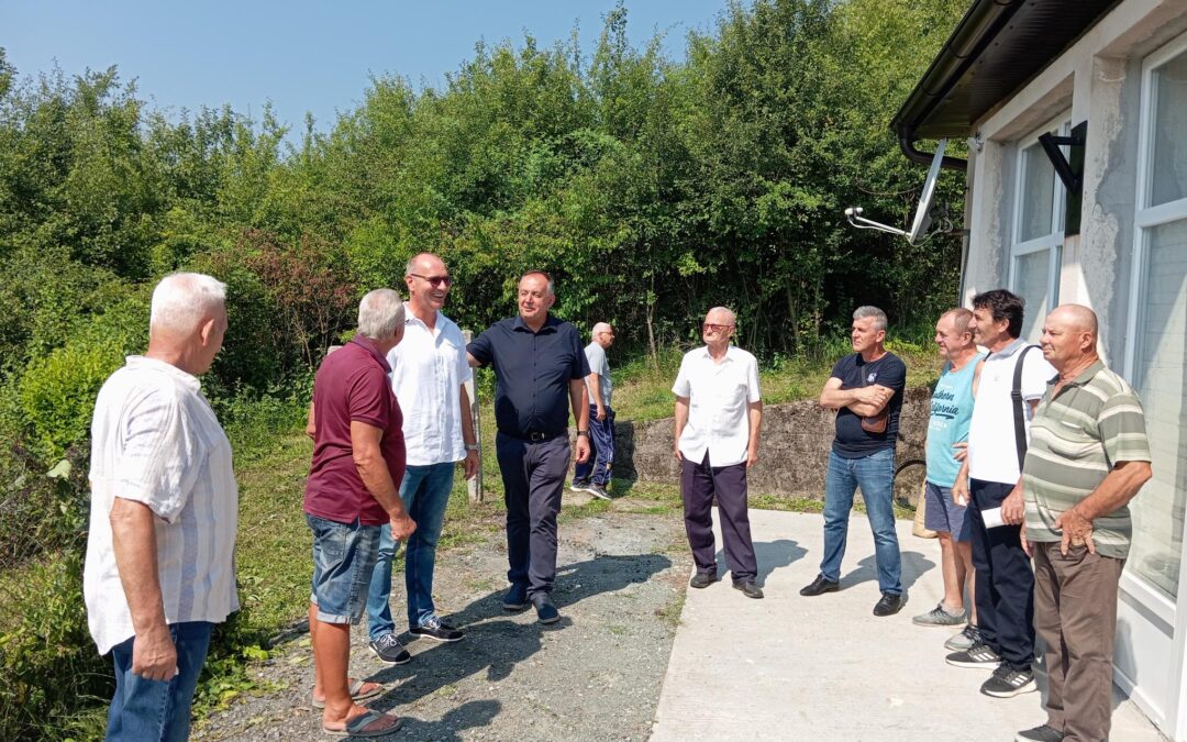 Gradonačelnik Lugavić posjetio MZ Dragunja