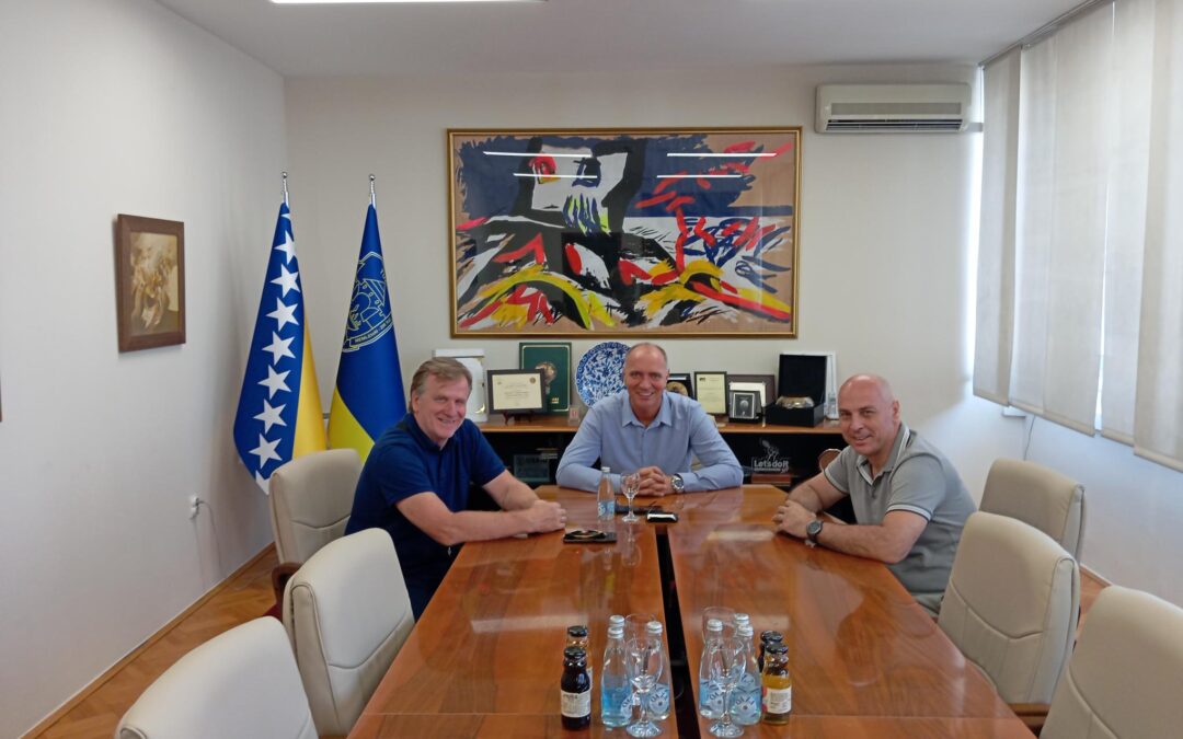 Gradonačelnik Tuzle i direktor Doma zdravlja razgovarali o unapređenju zdravstvenih usluga