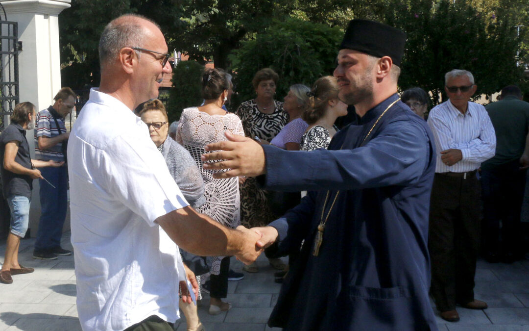 Gradonačelnik Lugavić prisustvovao slavi hrama Uspenja Presvete Bogorodice u Tuzli