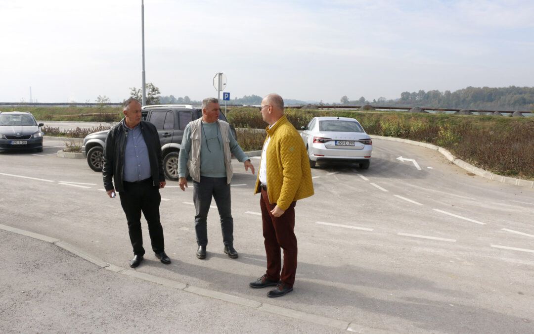 Na Gradskom groblju Drežnik izvode se radovi na izgradnji komunalne infrastrukture