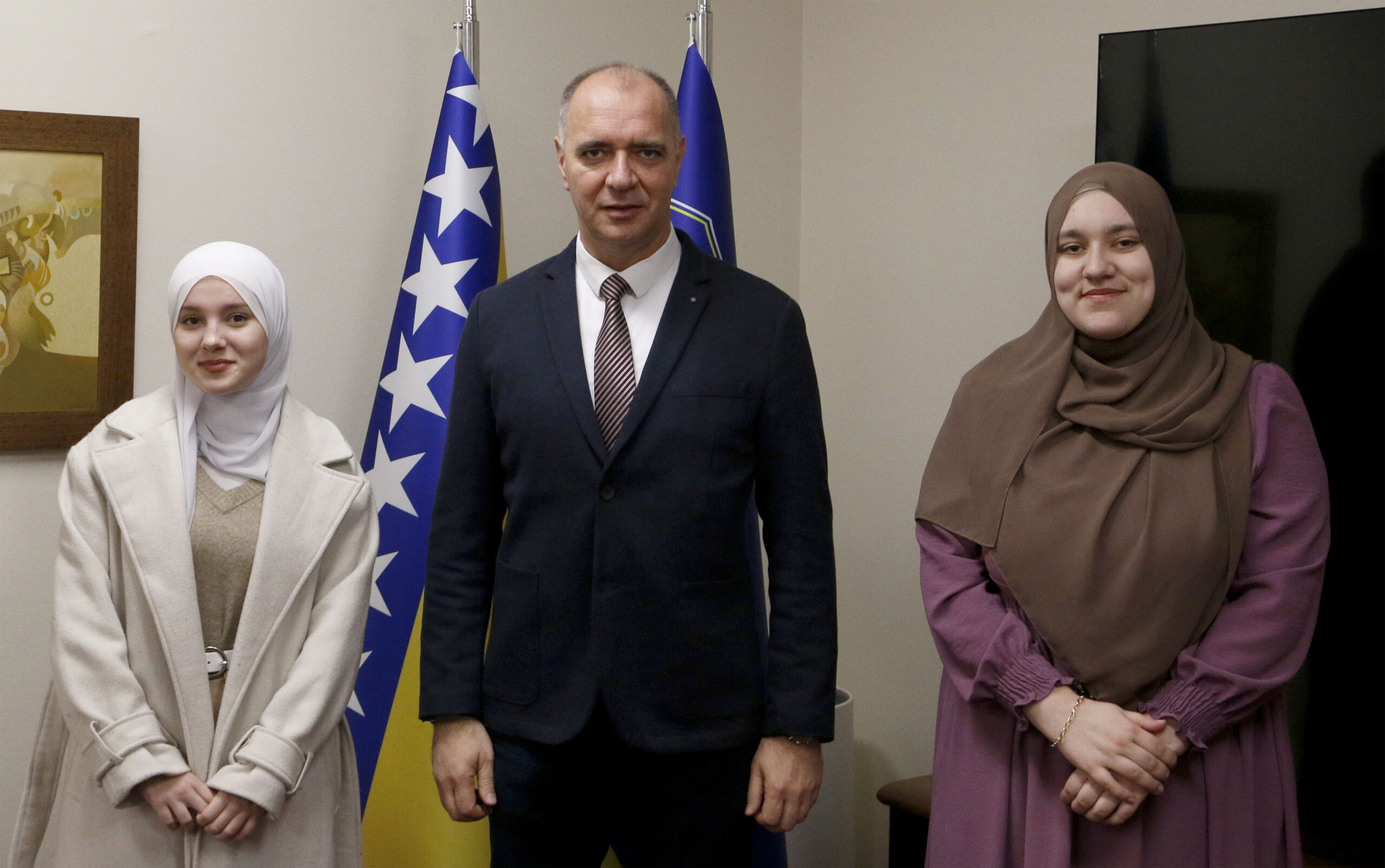 Gradonačelniku Lugaviću učenice Behram-begove medrese predstavile Projekt “Građanin”