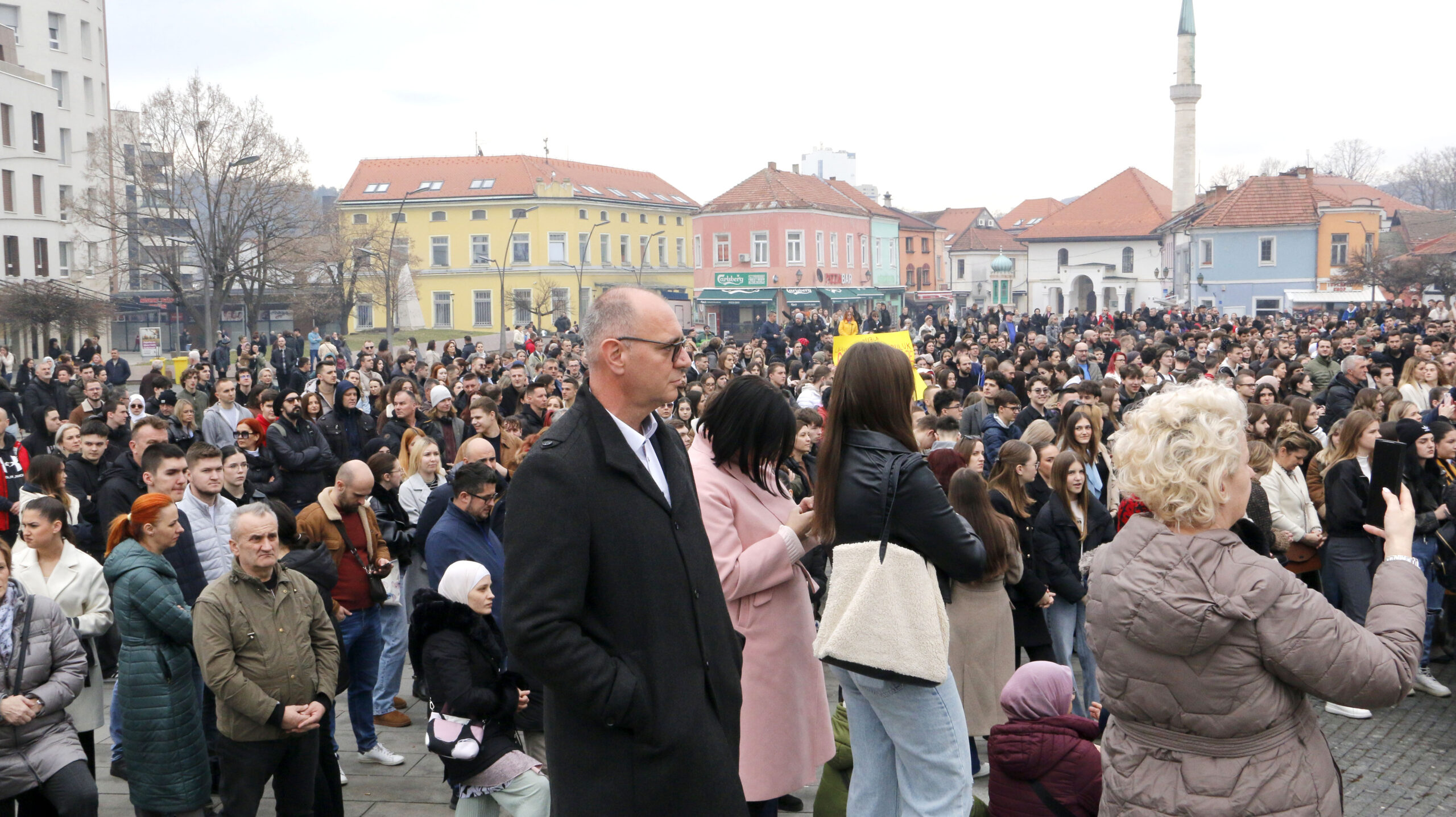 Gradonačelnik Tuzle podržao zahtjeve učenika i studenata zbog poskupljenja cijena javnog prijevoza