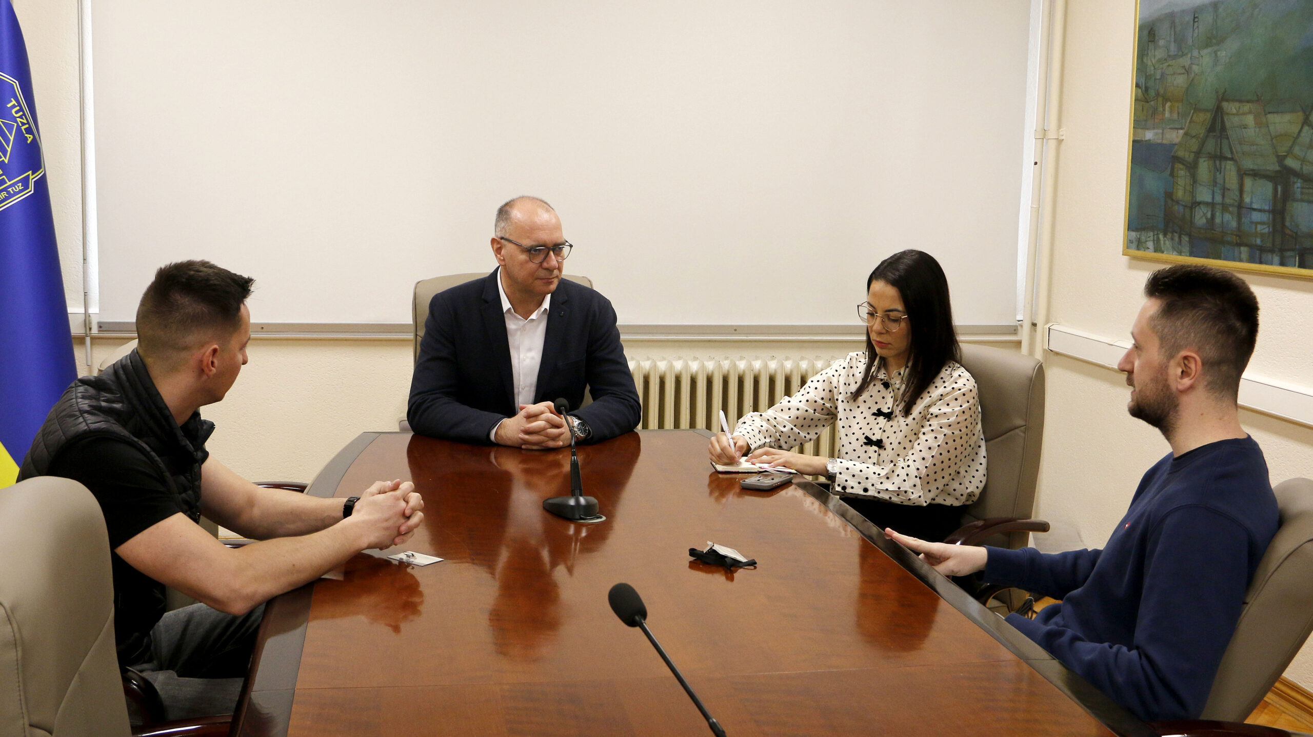 Gradonačelnik Lugavić održao sastanak sa predstavnicima “Karton revolucije”