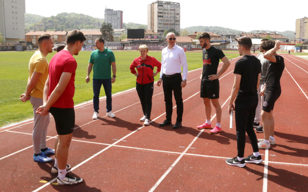 Gradonačelnik Lugavić posjetio Gradski stadion Tušanj, nastavak ulaganja u sportsku infrastrukturu Tuzle