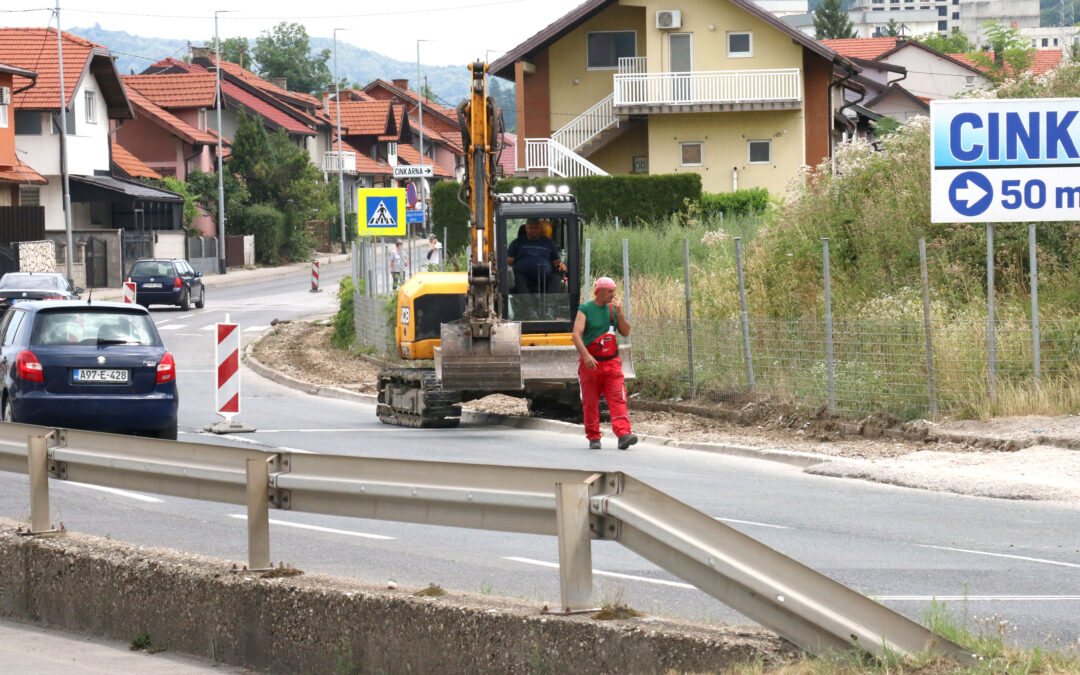 U toku radovi na unapređenju komunalne infrastrukture u naselju Miladije – sigurniji uslovi za pješake