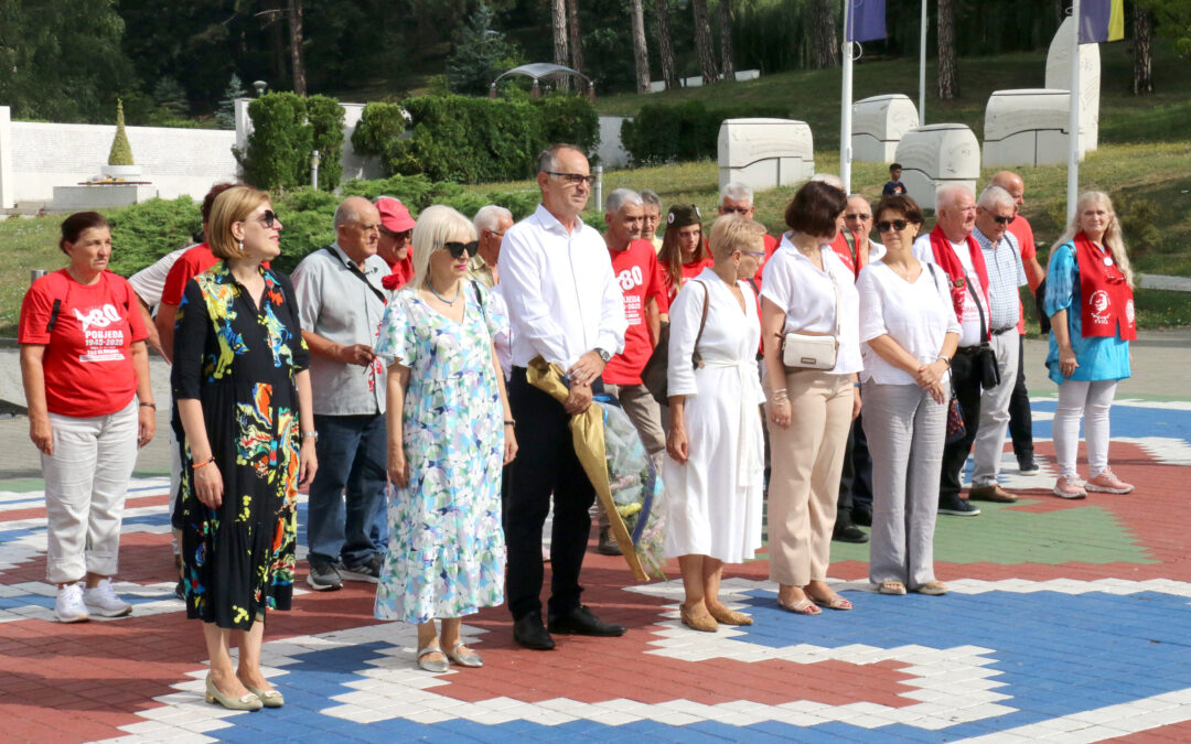 U Tuzli obilježen 27. juli – Dan ustanka naroda i narodnosti Bosne i Hercegovine