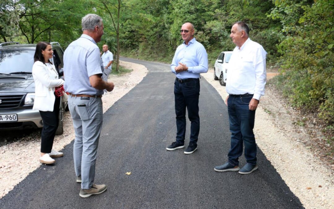 Gradonačelnik posjetio Mjesnu zajednicu Solina gdje se izvode radovi na putnoj infrastrukturi