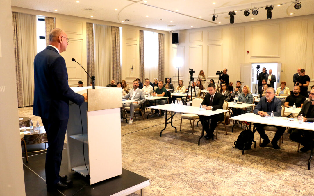 Gradonačelnik Lugavić na konferenciji u Tuzli – Filmska industrija pokretač društvenog i ekonomskog razvoja