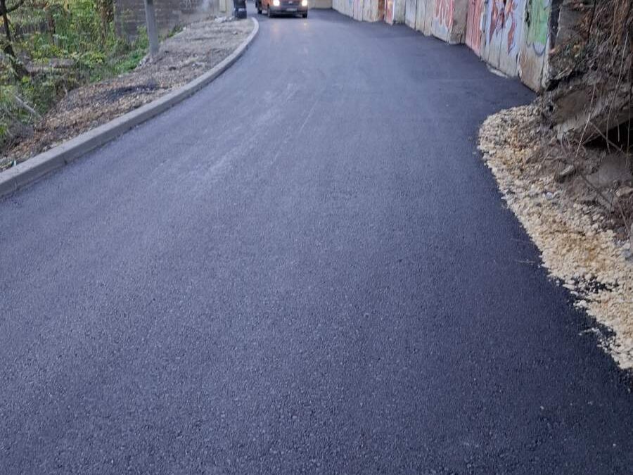 Završeni radovi sanacije i asfaltiranja u ulici Alije Isakovića