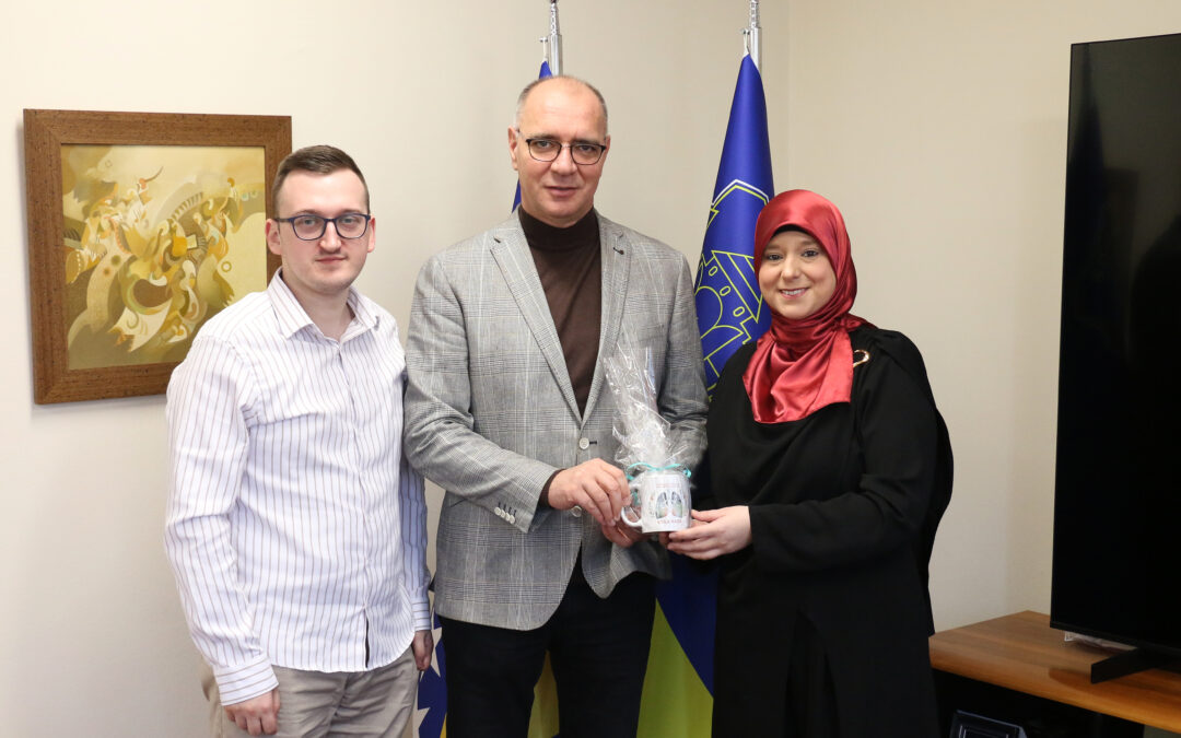 Gradonačelnik Lugavić razgovarao s predstavnicima Udruženja „Krila nade“ o podršci onkološkim pacijentima