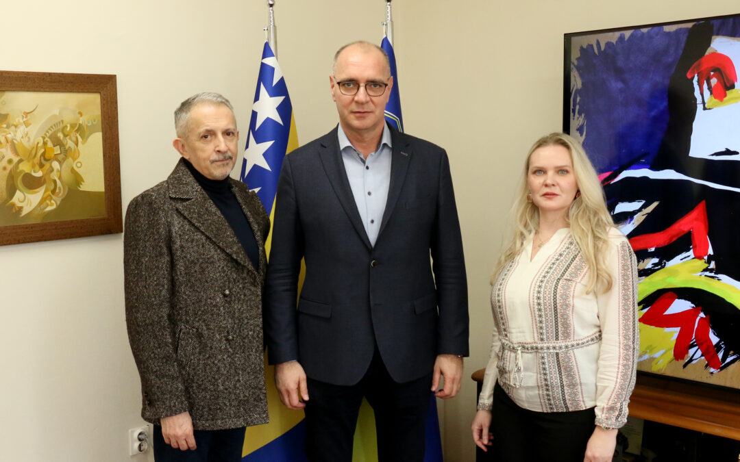 Gradonačelnik Lugavić razgovarao sa predstavnicima Zavoda za javno zdravstvo TK i Zdravstvenog savjeta o unapređenju saradnje