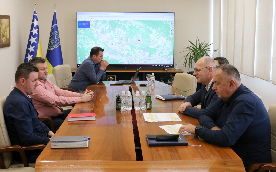 Grad Tuzla prvi u FBiH uvodi praćenje kretanja autobusa u realnom vremenu putem digitalne platforme