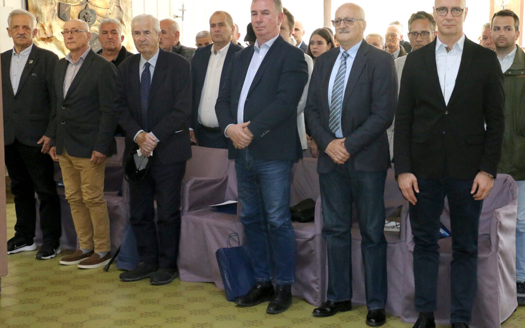 U Tuzli predstavljena Monografija koja čuva istinu o herojima odbrane Bosne i Hercegovine