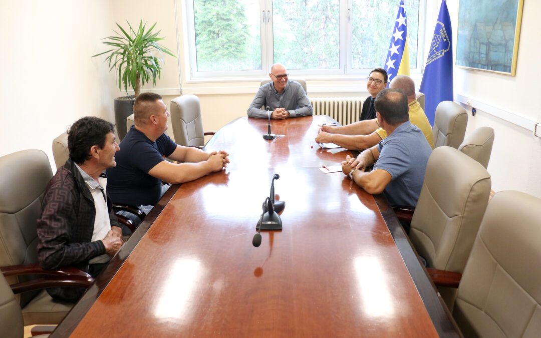 Gradonačelnik Lugavić ugostio predstavnike mjesnih zajednica Mramor, Dobrnja, Dragunja i Ljepunice