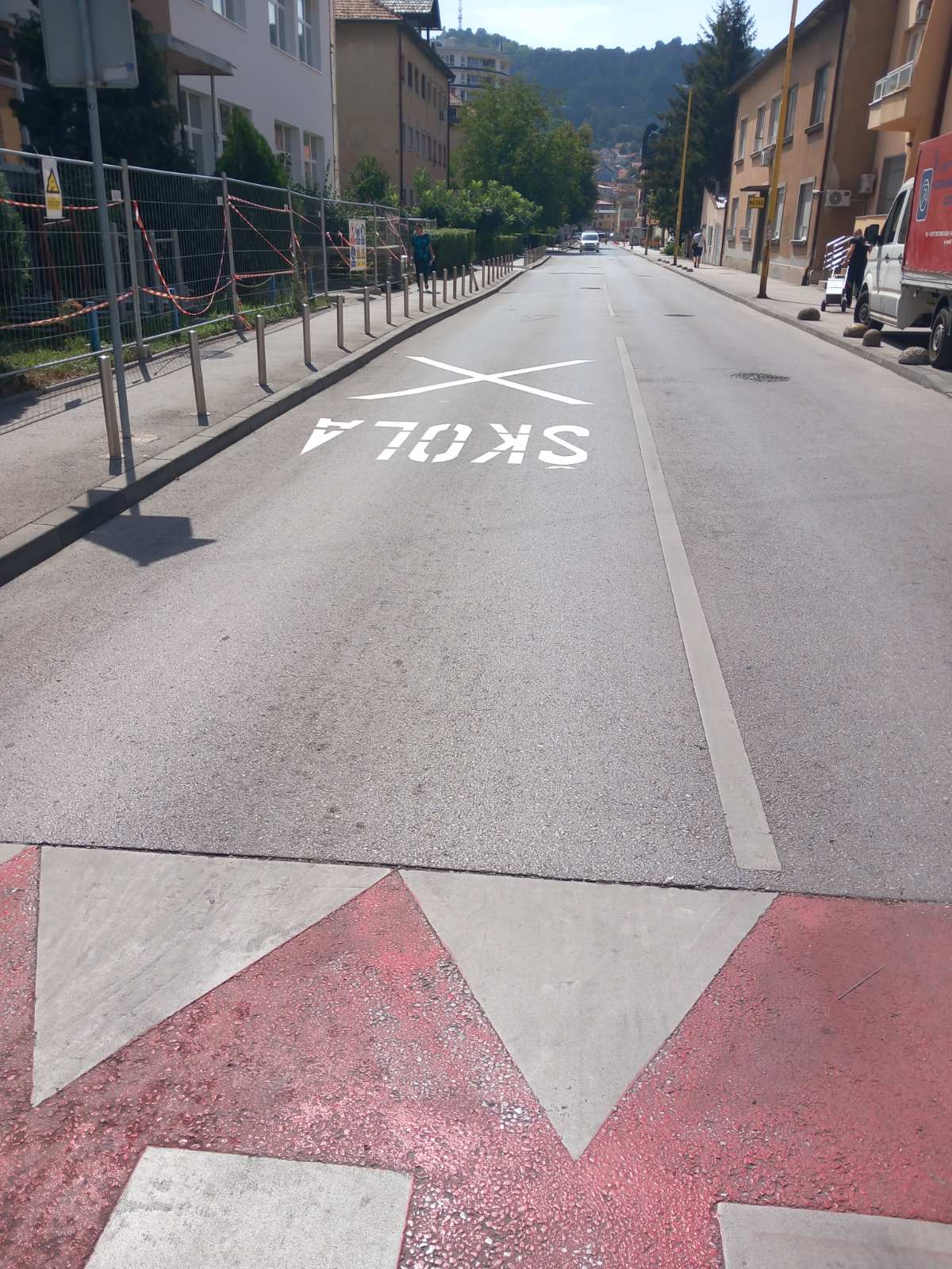 Intenzivirani radovi na horizontalnoj saobraćajnoj signalizaciji u Tuzli