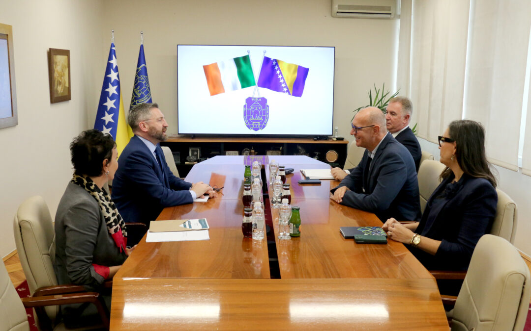 Gradonačelnik Tuzle ugostio ambasadora Republike Irske u Bosni i Hercegovini